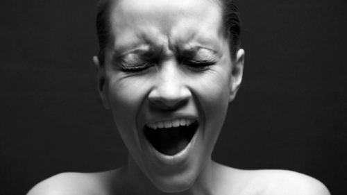 哪些表现是精神分裂症的症状